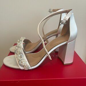 Kelly & Katie Drema Heel